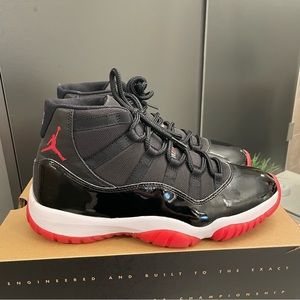 Nike Air Jordan 11 Retro Bred Playoffs size 11 2019